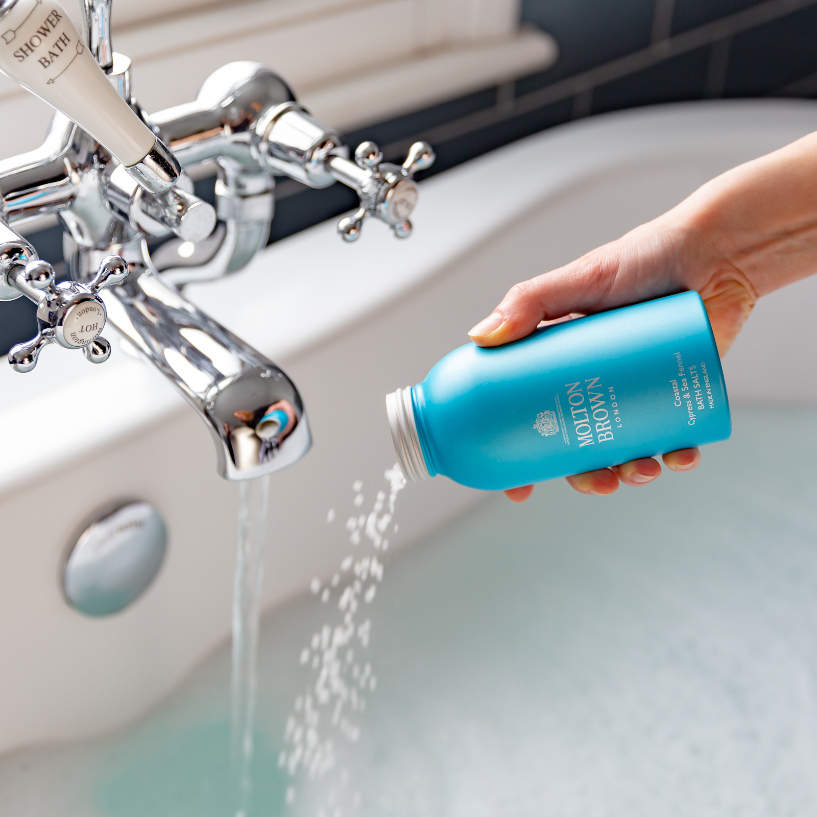 Molton Brown Coastal Cypress & Sea Fennel Bath Salts