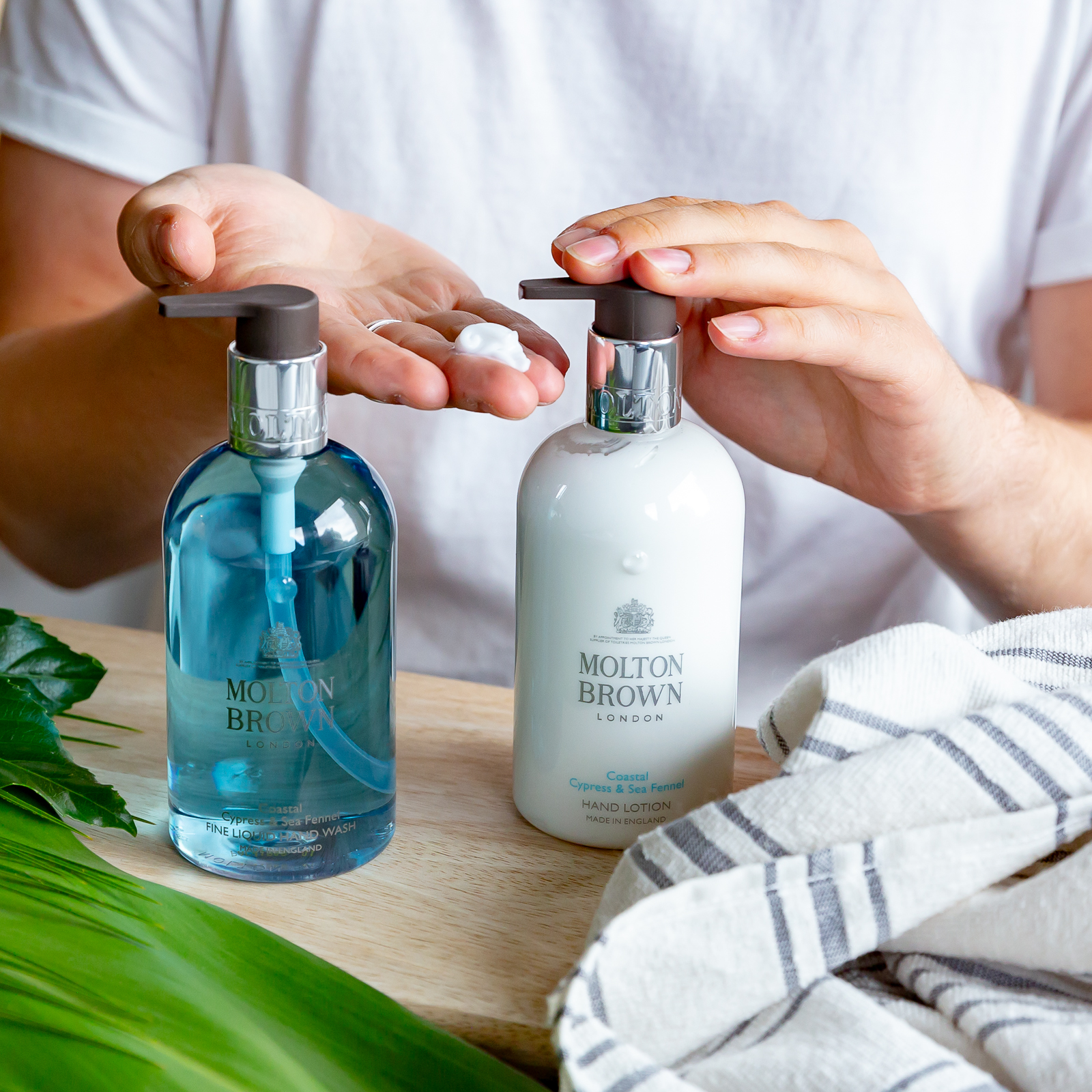 Molton Brown Coastal Cypress & Sea Fennel Fine Liquid Hand Wash