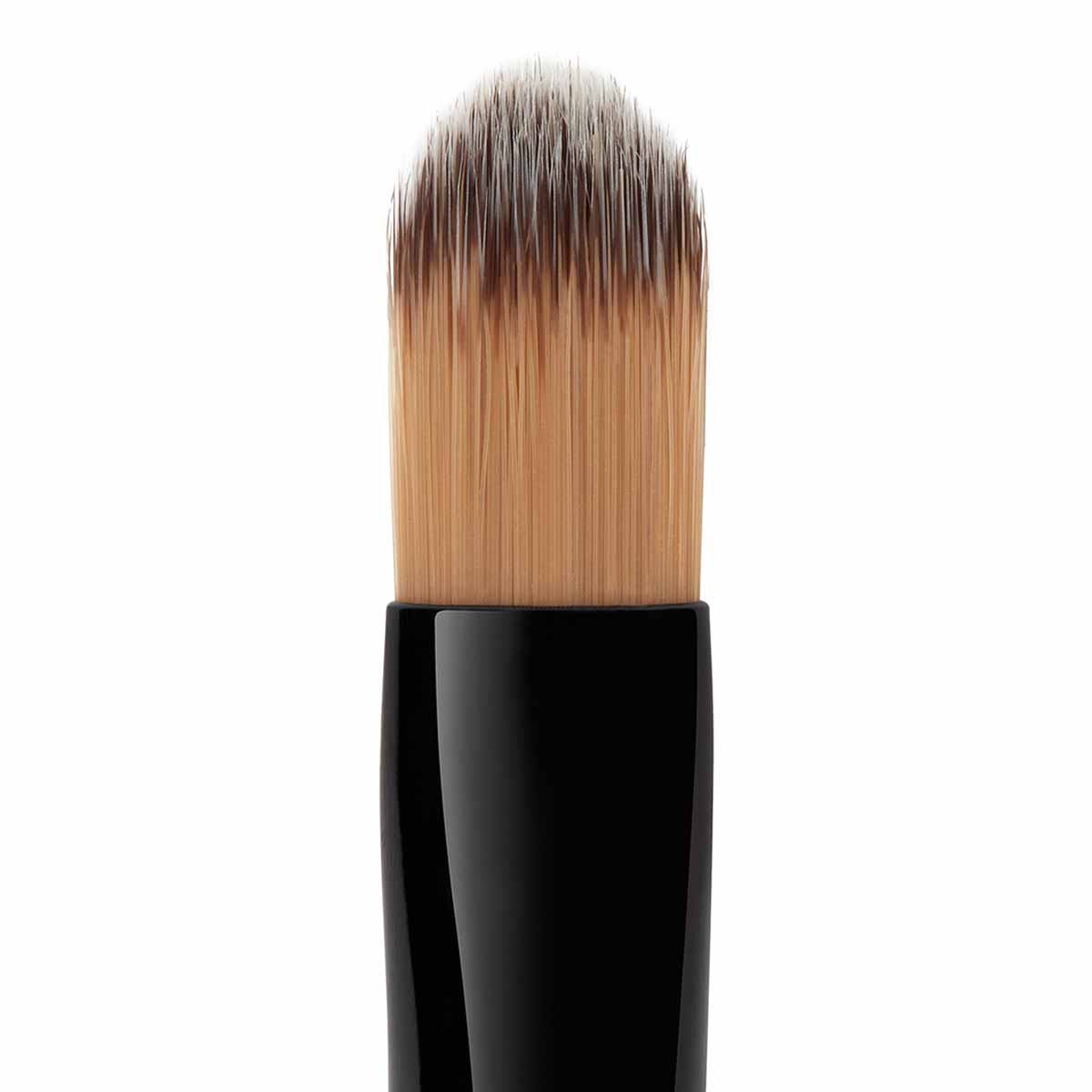 Illamasqua Flat Concealer Brush