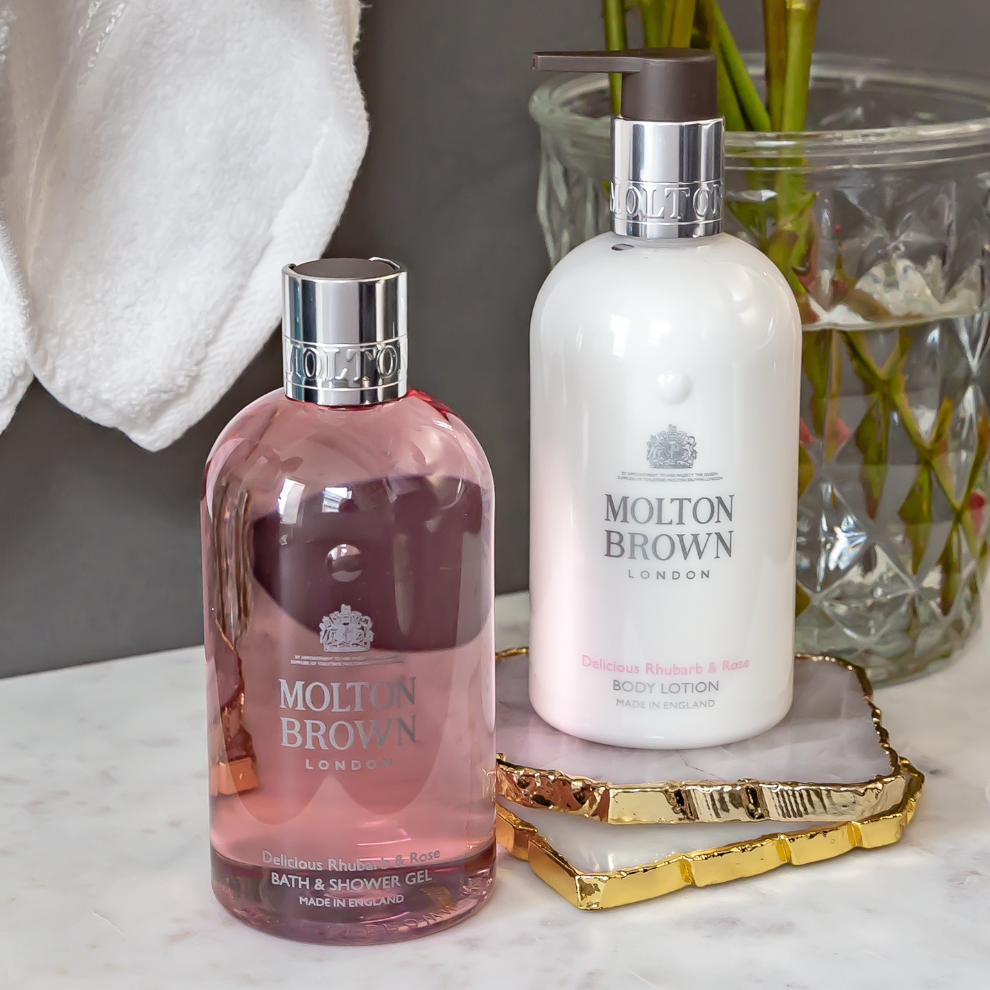 Molton Brown Delicious Rhubarb & Rose Bath & Shower Gel